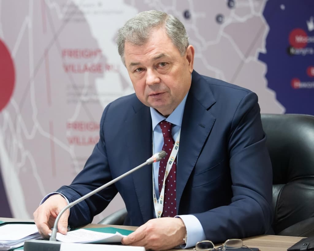 Анатолий Артамонов